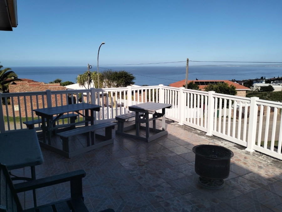 To Let 2 Bedroom Property for Rent in Dana Bay Western Cape